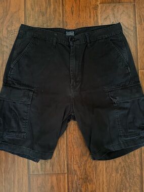 Levi's Black Cargo Shorts with Side Pockets